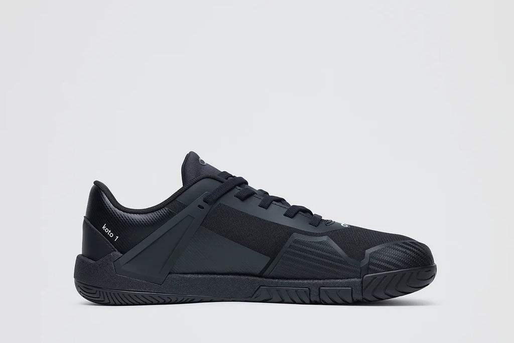 KOTO 1 Triple Black - Hombre