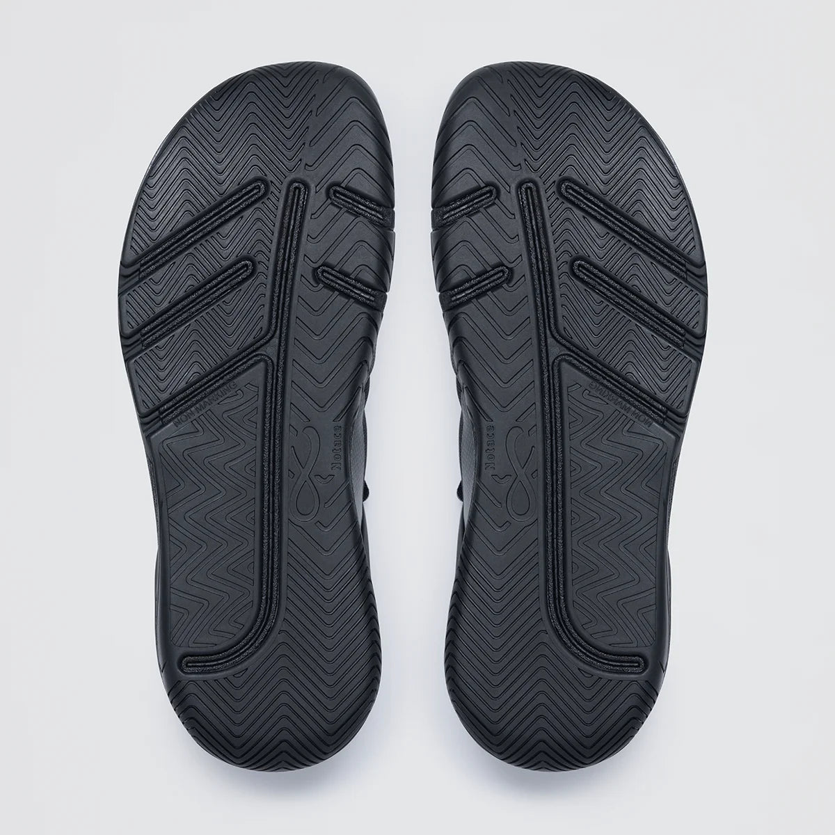 KOTO 1 Triple Black - Mujer