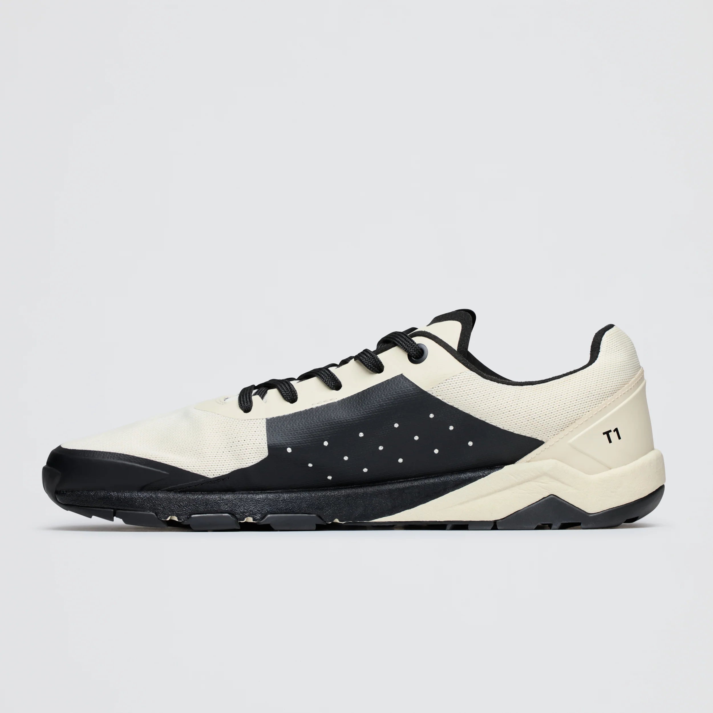 Yama T1 Ivory Running lateral interior