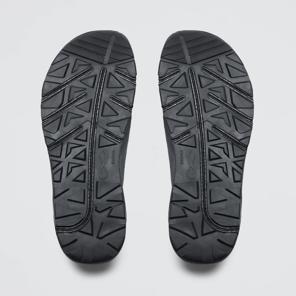 Yama T1 Triple Black Running suela